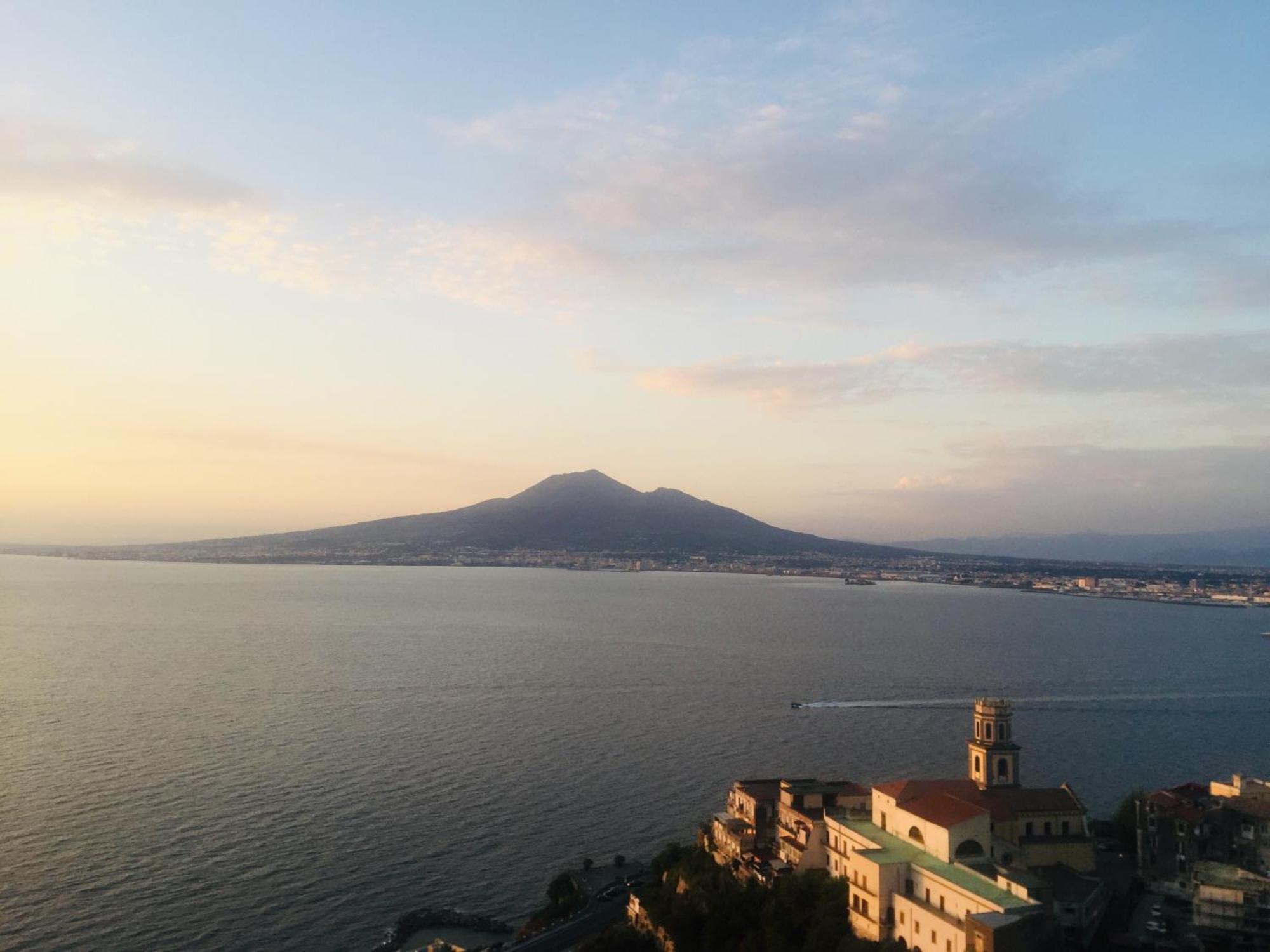 A Plane In The Sky Villa Castellammare di Stabia Ngoại thất bức ảnh